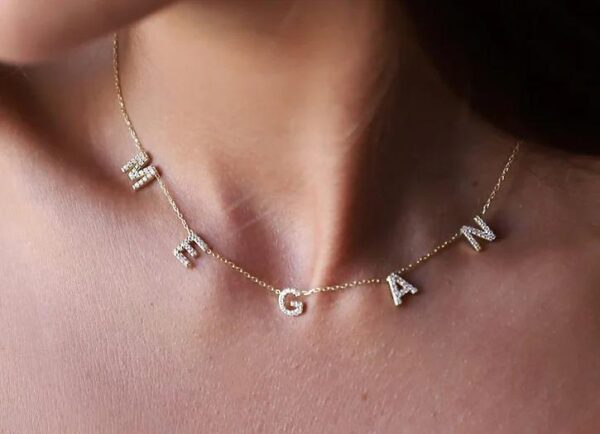 Collier Megan