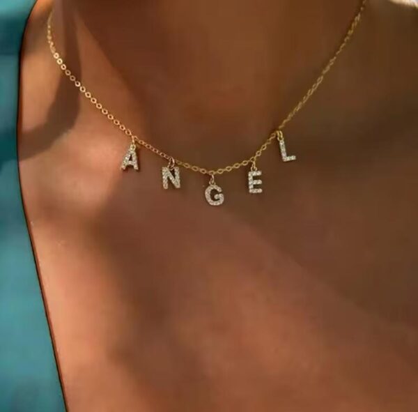 Collier Megan – Image 5