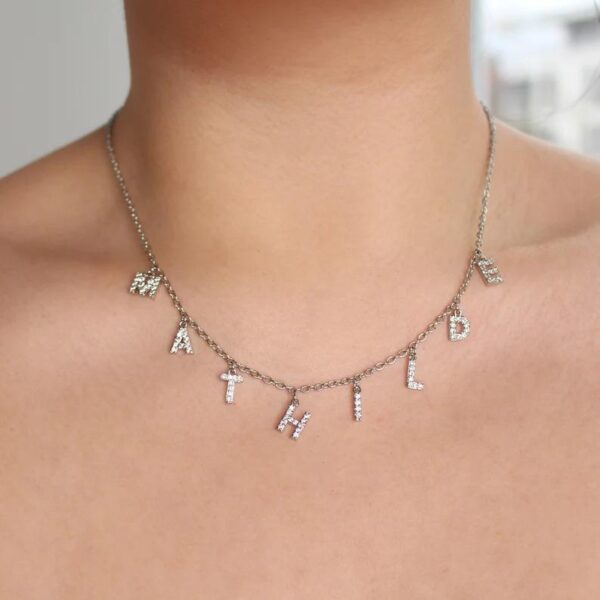 Collier Megan – Image 2